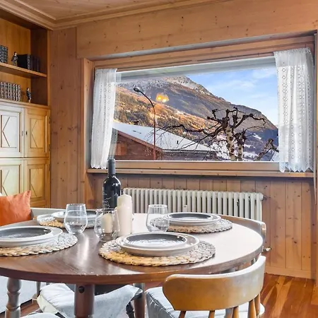 Apartment - 2br Private Garage And Wi-fi *